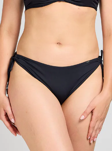 Triola plavkové klasické kalhotky černé 91002 - černá